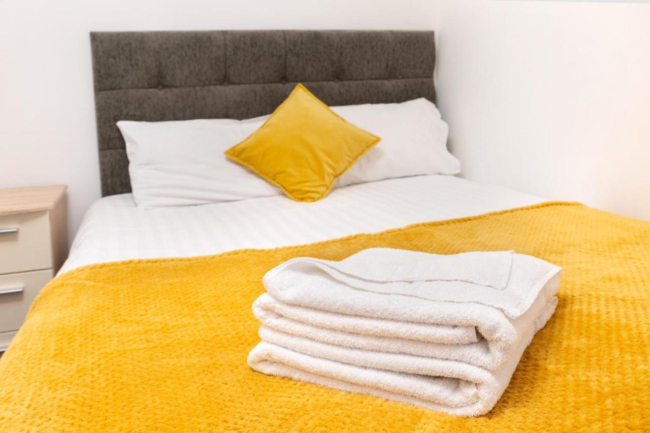 Modern Apartment Close To City Centre With Parking Leeds  Buitenkant foto