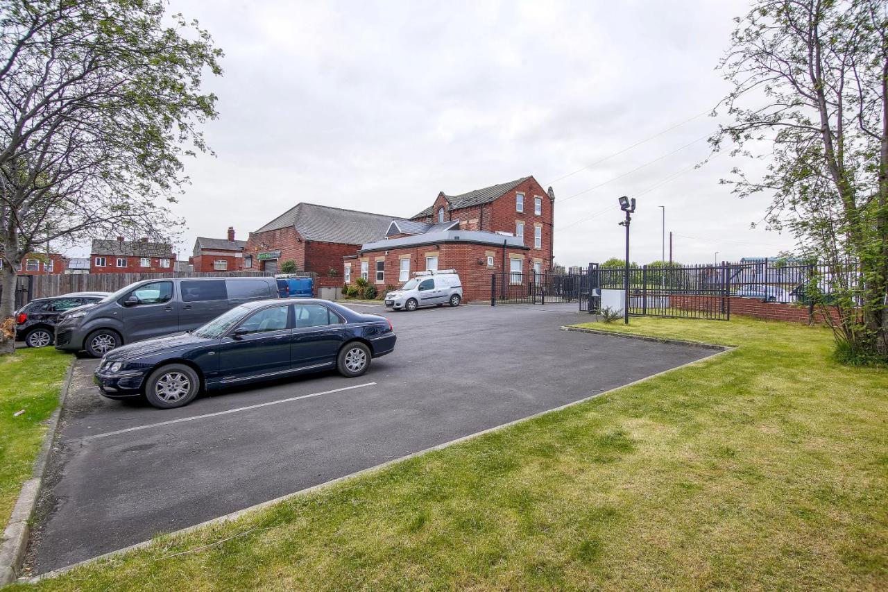 Modern Apartment Close To City Centre With Parking Leeds  Buitenkant foto